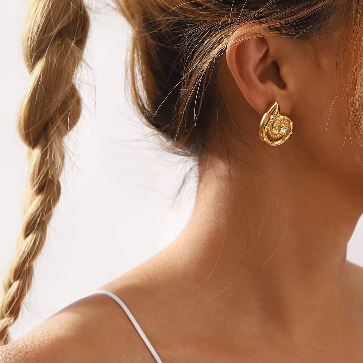 Luciana Shell Earrings