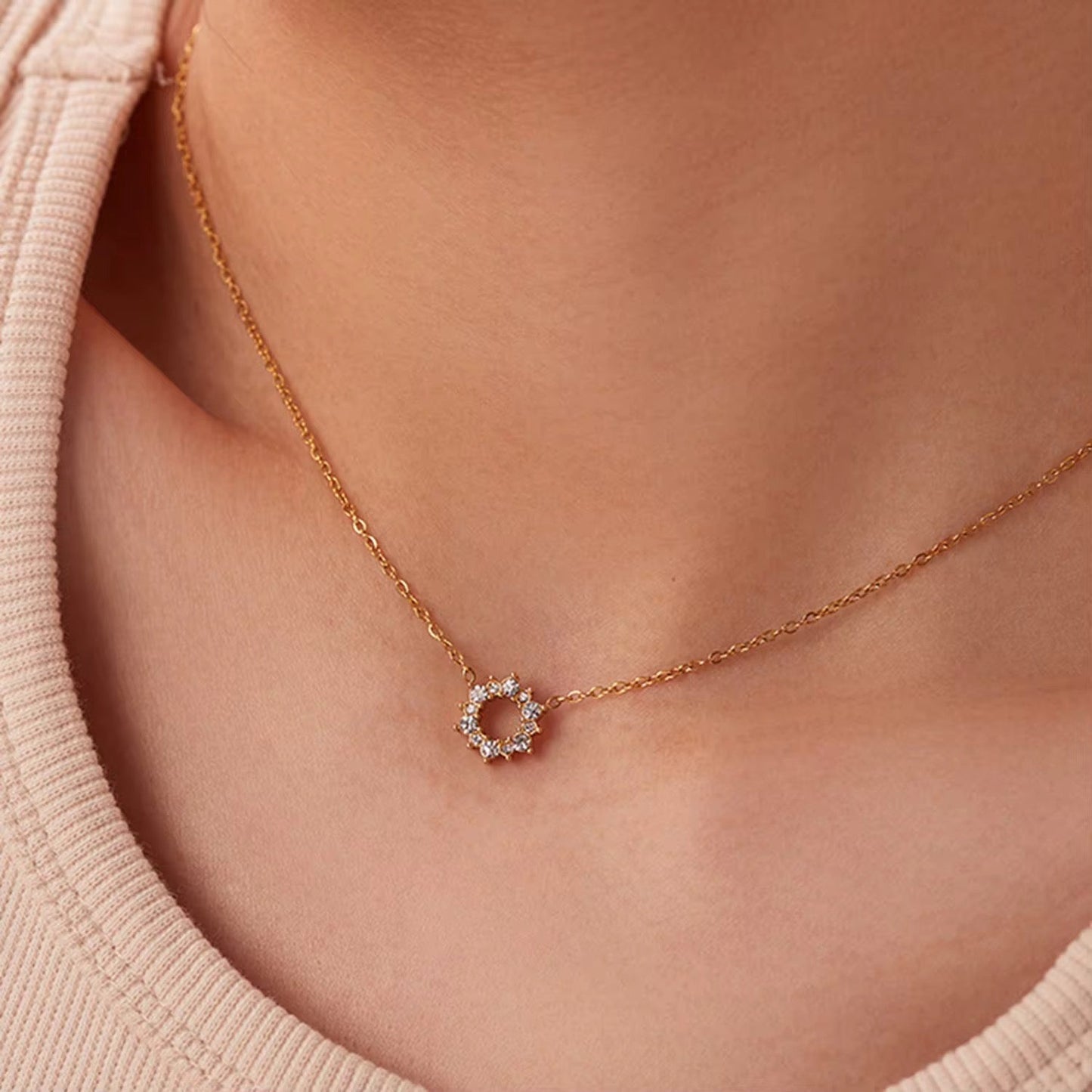 Seaside Halo Necklace